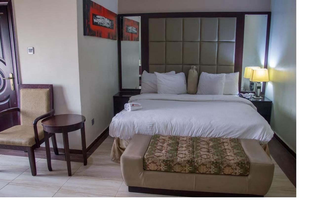 Exel Oriental Hotel & Suites Lagos Exteriör bild